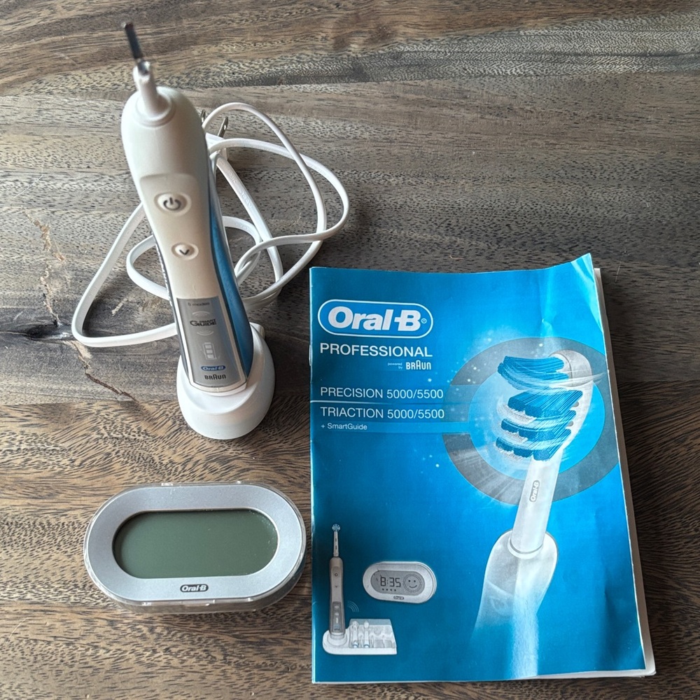 Oral-B White Electric Toothbrush